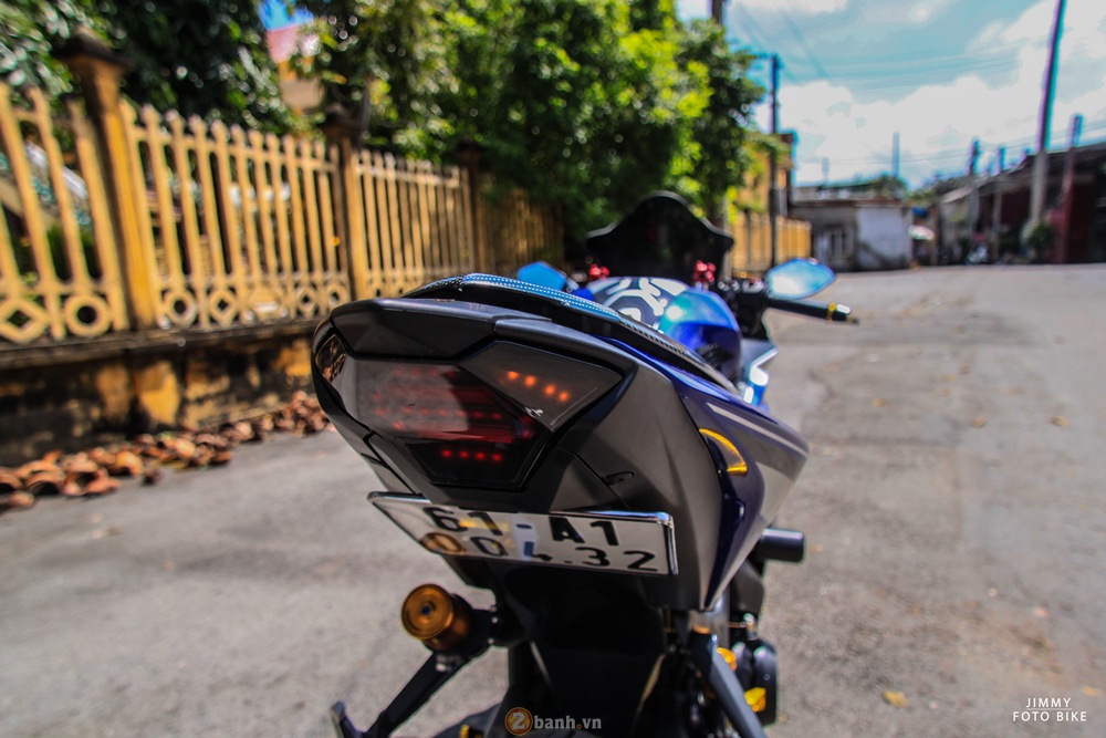 Yamaha r3 mạnh mẽ và nổi bật của biker bình dương
