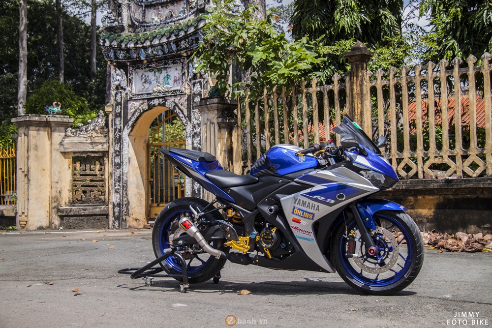 Yamaha r3 mạnh mẽ và nổi bật của biker bình dương