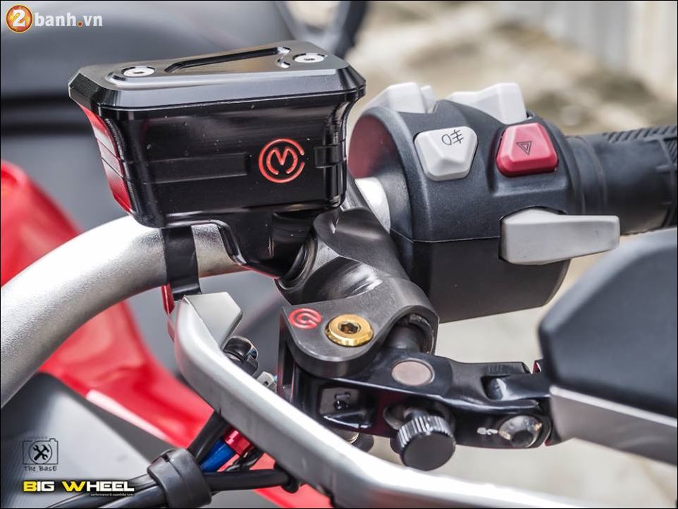 Ducati Multistrada dep ngo ngang qua option danh gia - 5