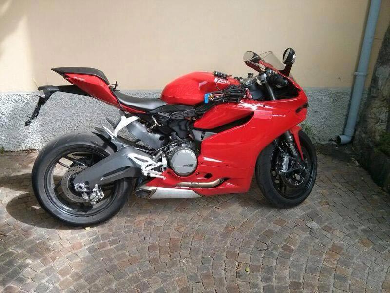 Sap Ra Mat Ducati 899 supersport