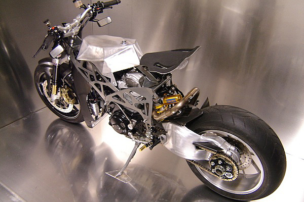 Ducati Monster 900 Da ngau nay cang ngau hon - 5