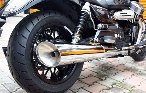 Moto Guzzi trinh lang California 1400 Custom - 7