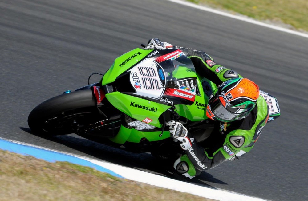 Tong hop hinh Mau xanh huyen thoai Kawasaki cung nai ngua 66 Tom Sykes - 3