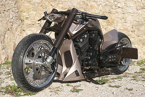 Harley Davidson VRod X quai vat lo dien