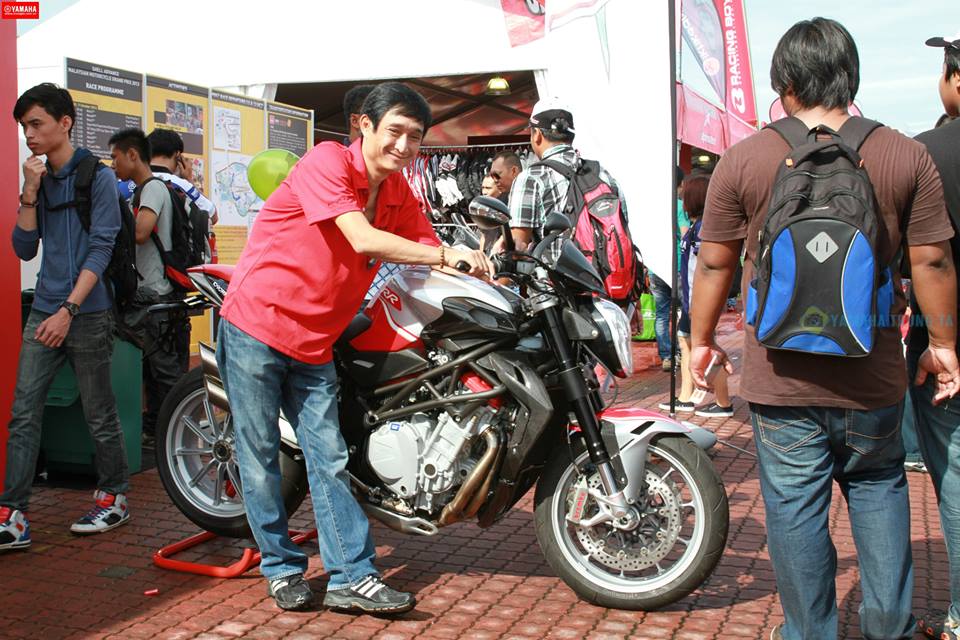 MotoGP 2013 tai Malaysia Nao nhiet duong dua - 14
