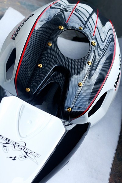 Ve dep Ducati Monster do hoa van carbon o Sai Gon - 5