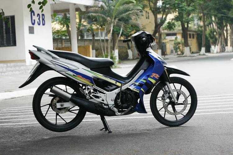 Satria 2000 vs 2006 doi nao dep nhat - 2