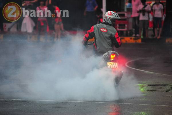 Chum anh bieu dien Stunt 2010 cua Viet Nam phan 1 - 9