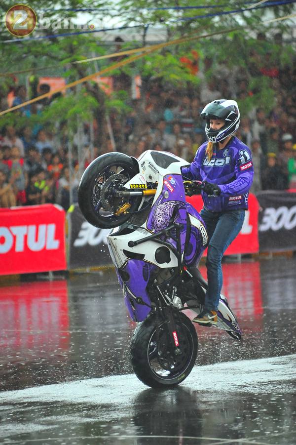 Hau Motul Stunt Fest 2013 Suy ngam - 3