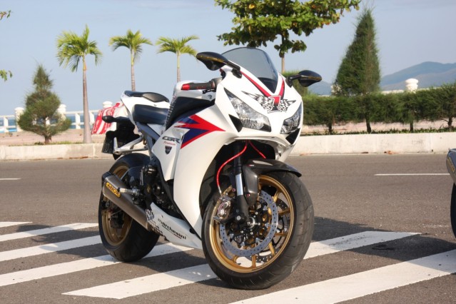 Honda CBR 1000RR Date 2012 Quy Du duoi dang Thien Than - 36