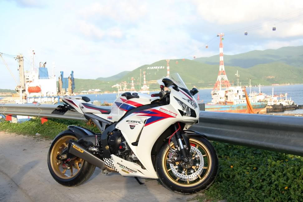 Honda CBR 1000RR Date 2012 Quy Du duoi dang Thien Than - 34