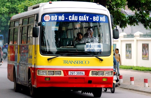 Cam xe may tang gia xe bus that chat xe dap dien Dan ngheo that la eo le - 2