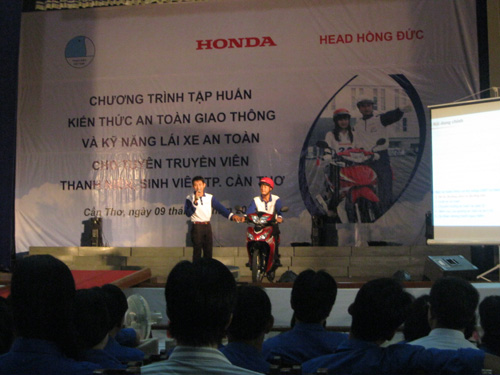 Chuong trinh Lai xe an toan cung Honda Viet Nam - 2
