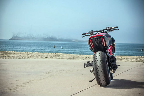 Ducati Diavel KH9 Moto do phong cach ngoai hanh tinh - 12