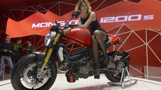 Ducati Monster 1200 Hoa hau cua EICMA 2013