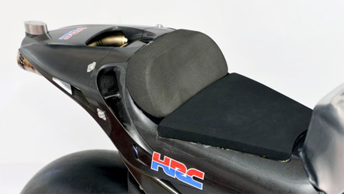 Honda RCV1000R sieu moto danh cho MotoGP 2014 - 14