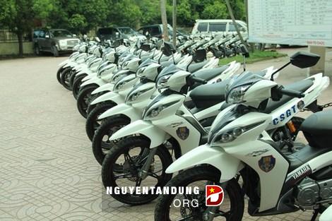 Yamaha ban giao 100 xe cho CSGT Viet Nam - 2
