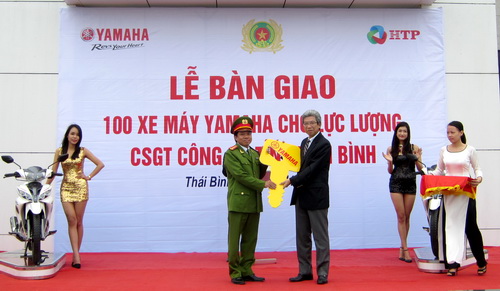 Yamaha Viet Nam ban giao 100 xe cho CSGT Thai Binh - 2