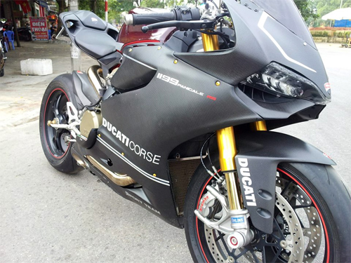 Ducati 1199 Panigale S ABS do carbon tien ty o Ha Noi - 6
