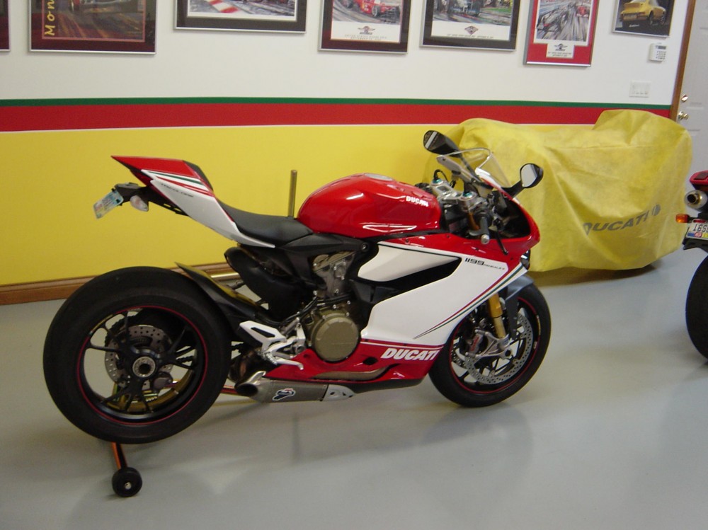 Ducati 1199 S Panigale Tricolore Co may sieu long moi con tim - 3