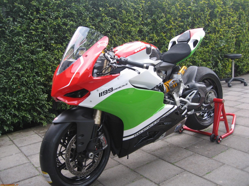 Ducati 1199 S Panigale Tricolore Co may sieu long moi con tim - 7