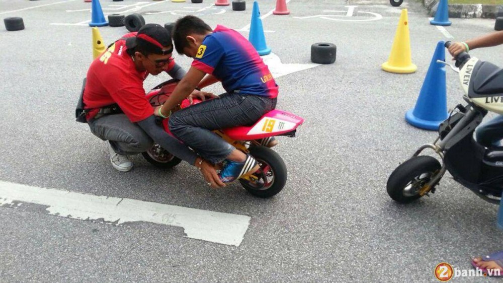 Giai dua Moto ruoi va thu choi tao nha cua nguoi Malaysia - 6