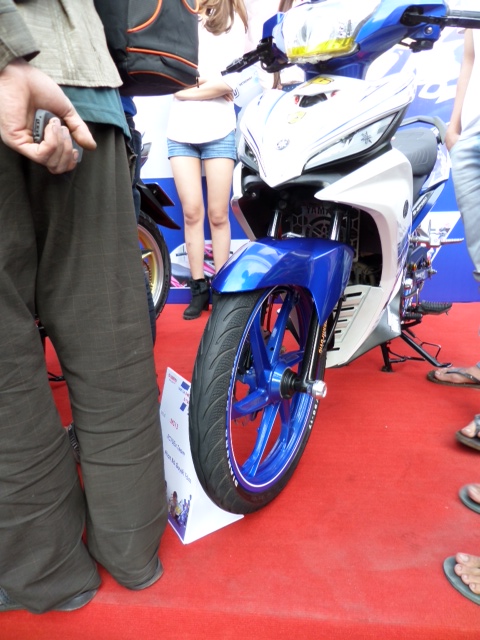 Hoi thi trang tri xe dep Yamaha 2013 tai Da Nang - 12