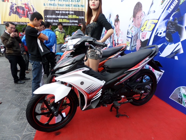 Hoi thi trang tri xe dep Yamaha 2013 tai Da Nang - 32