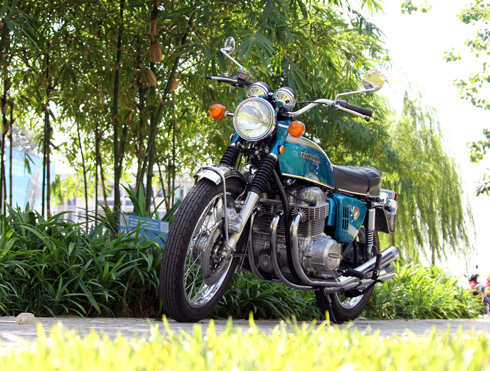 Honda CB750 duoc phuc che tai Sai Gon - 3