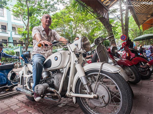 Vua moto Viet Nam len bao nuoc ngoai