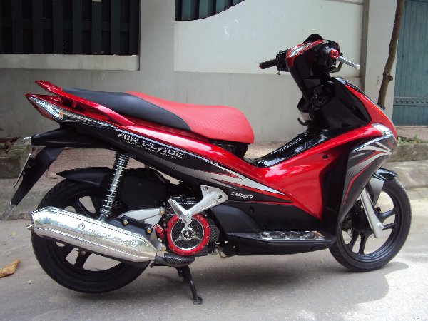 Thac mac ve gia xe Honda Air Blade - 2