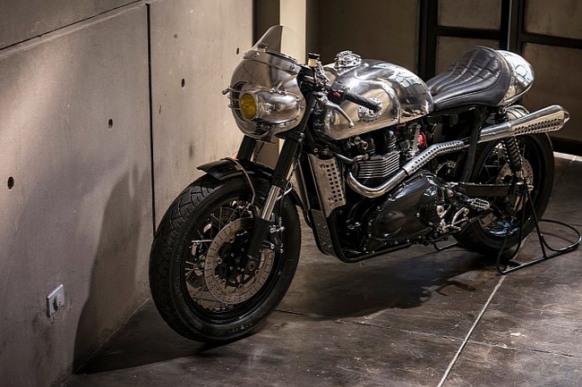 Triumph Thruxton Cafe Racer Chat va chat hon nua - 5