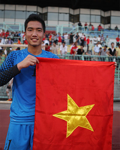 U19 Viet Nam mung ve du vong chung ket - 6