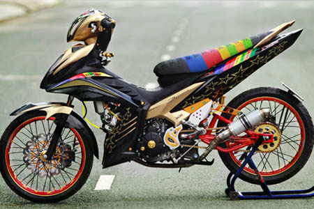 Yamaha Exciter do phong cach Dragbike tai Sai Gon - 2