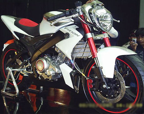 Yamaha Vixion lan gio moi cho thi truong moto Viet 2014 - 5