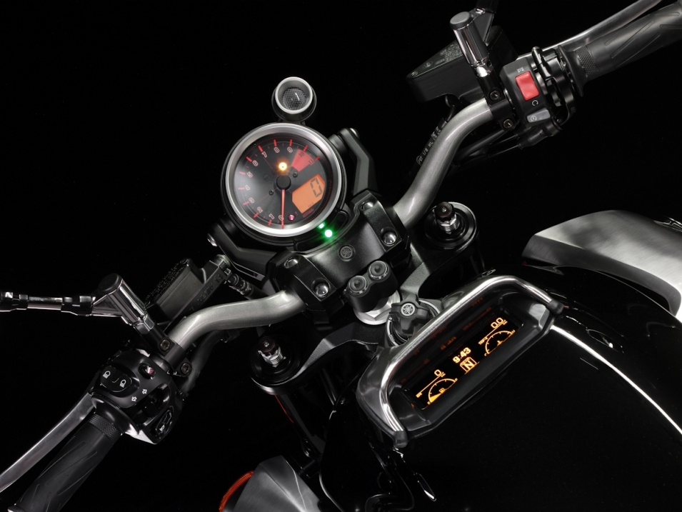 Yamaha VMax 2013 Su tro lai cua Ma Toc Do - 7