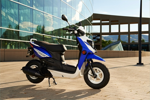 Yamaha Zuma 50FX scooter kieu dang moto phong cach the thao - 4
