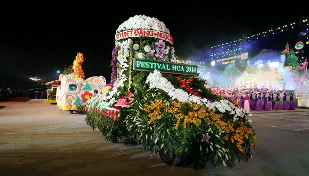 Da Lat ruc ro dem khai mac Festival hoa 2013 - 4