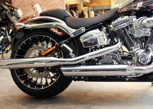 Harley Davidson Softail CVO Breakout 2014 vua cap cang Sai Gon - 8