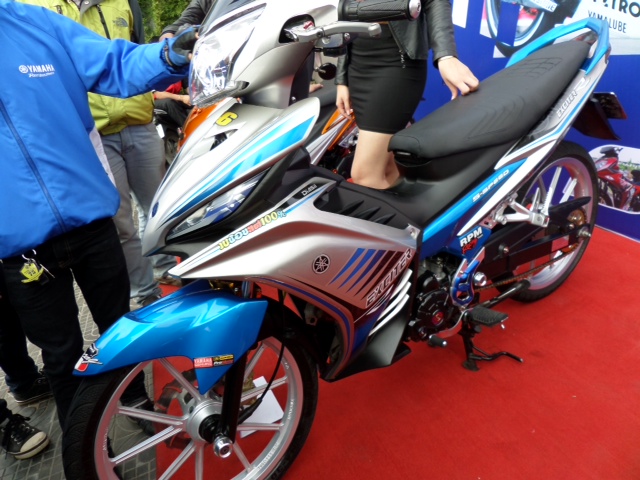 Hoi thi trang tri xe dep Yamaha 2013 tai Da Nang - 13