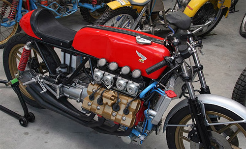 Moto dong co V8 Morbidelli 850 - 5