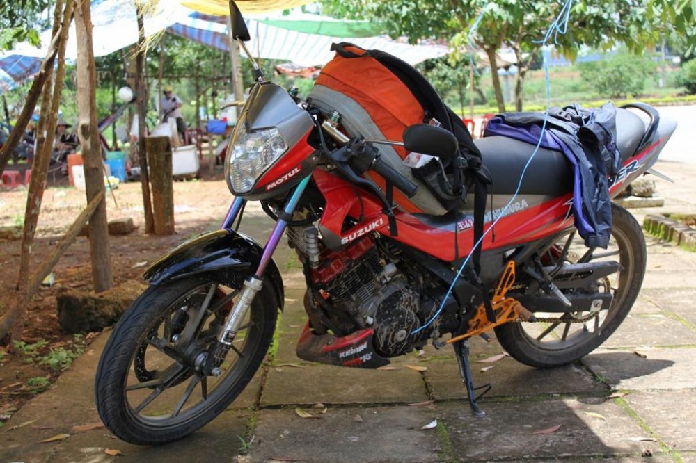 Suzuki raider 150 phong cach Yoshimura - 39