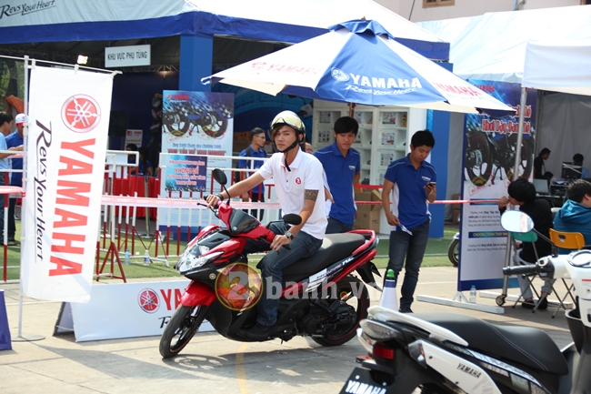 Thanh vien 2banhvn tham du cuoc thi thiet ke phong cach xe cua Yamaha - 13