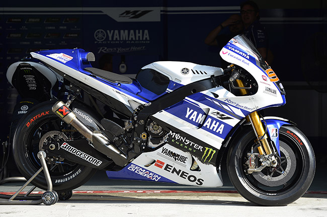 Doi hinh cac tay dua cua Yamaha Factory Racing mua giai 2014 - 11
