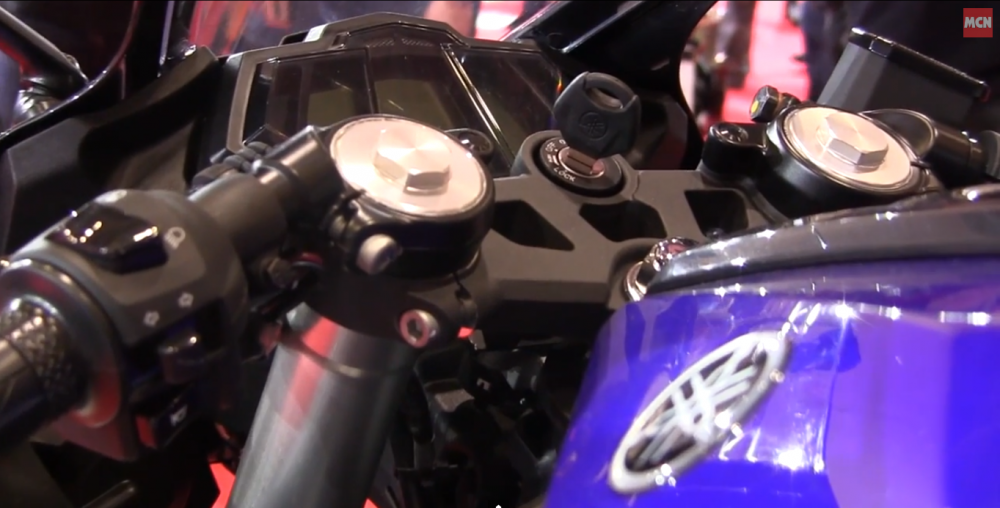 Hang xe Nhat Yamaha trinh lang sportbike YZFR125 2014 - 3