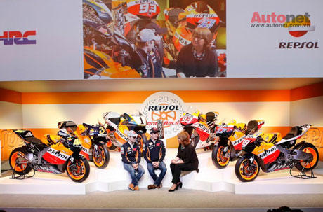 Honda Repsol to chuc le ky niem 20 nam hop tac - 2