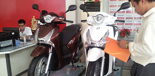 Honda Viet Nam phai doi xe SH bi loi cho khach hang