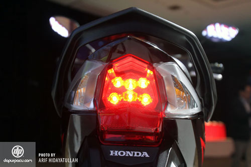Indonesia ra mat Honda Supra X 125 FI - 22