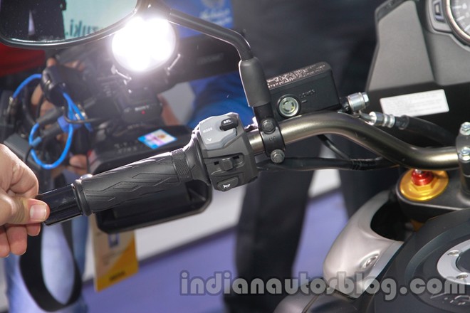 Suzuki gioi thieu V Strom 1000 tai Auto Expo 2014 - 7