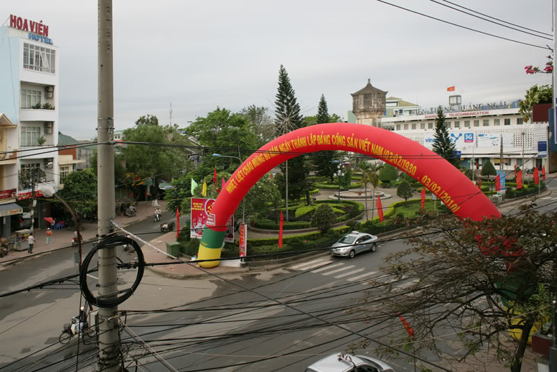 Tay lai ga thuc hien chuyen Ha Noi Sai Gon chang 4 - 4